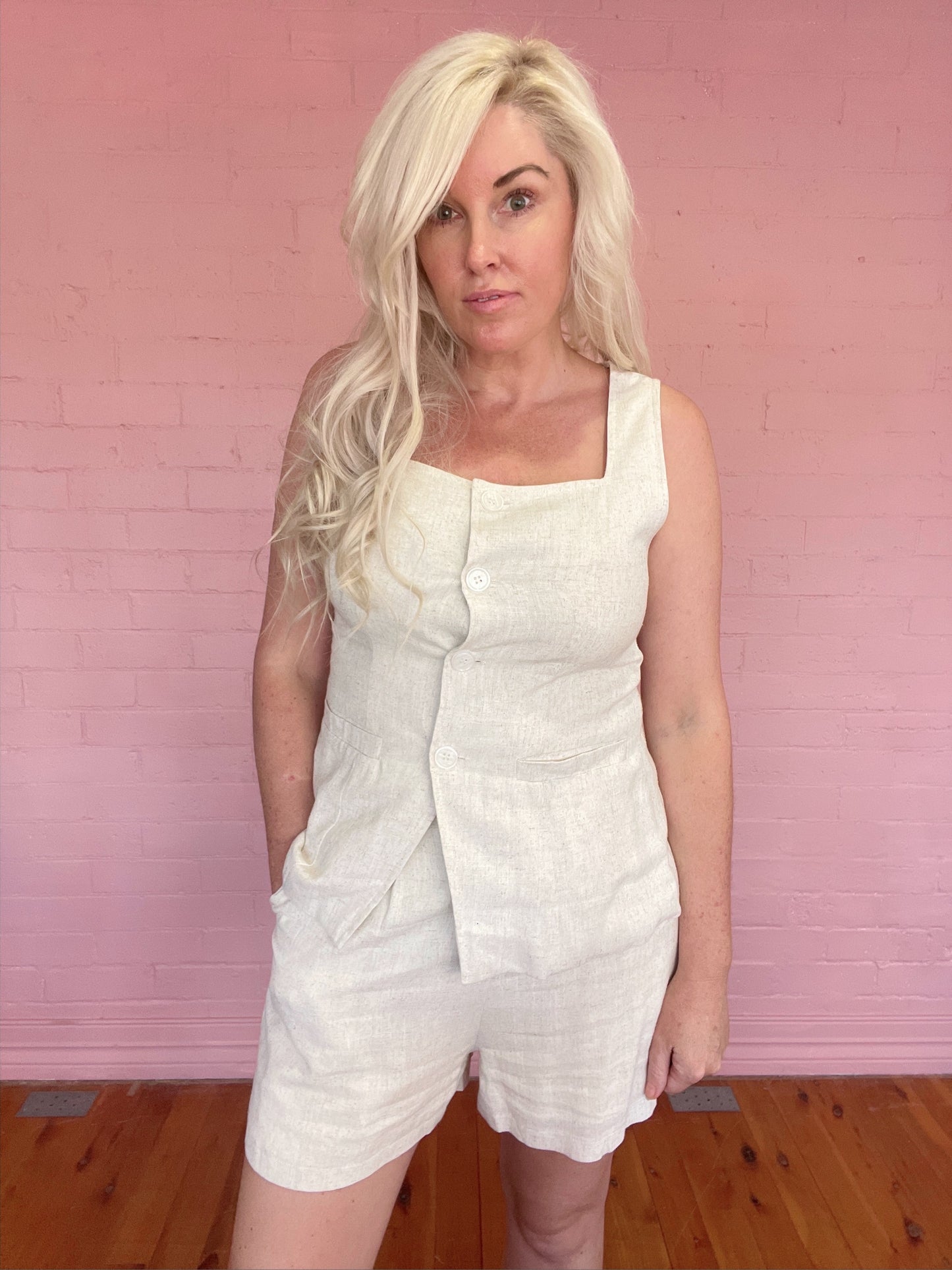 Charli Linen short