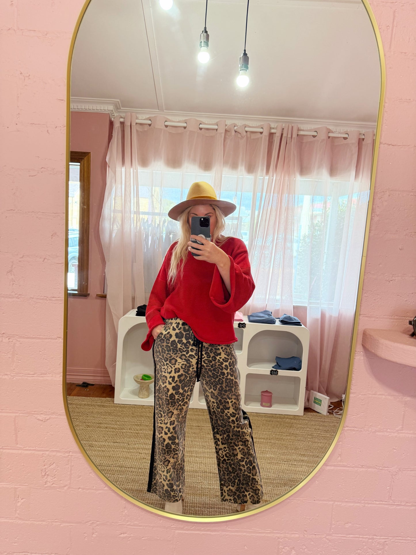 The Aspen Knit – Cherry Red