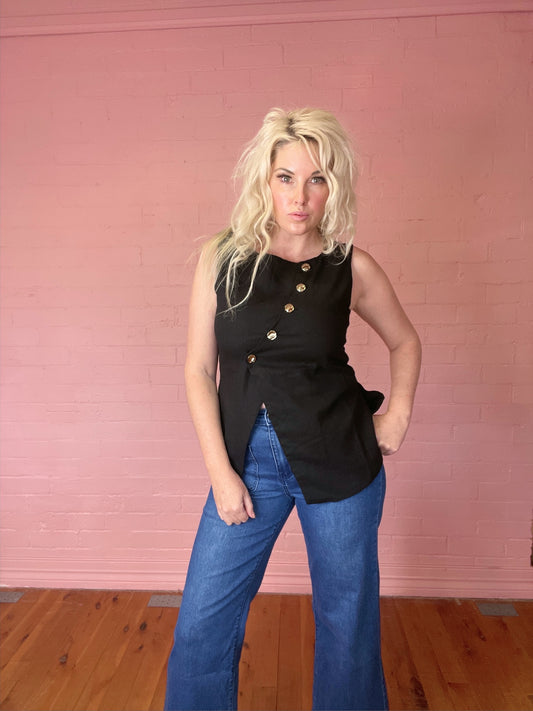 Lila Black Vest